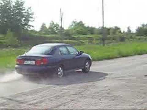 Mitsubishi Carisma by Czaki