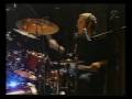 Popson live i tv: Pelle Claesson drums, Petter ...