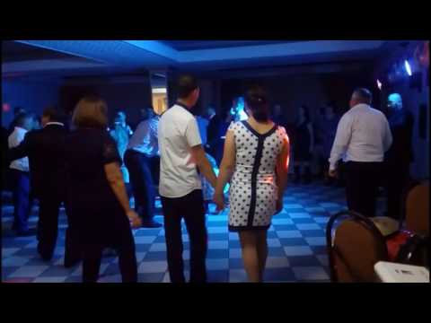 Formatia Melodica la nunta vesela cu oameni frumos la chip si suflet .