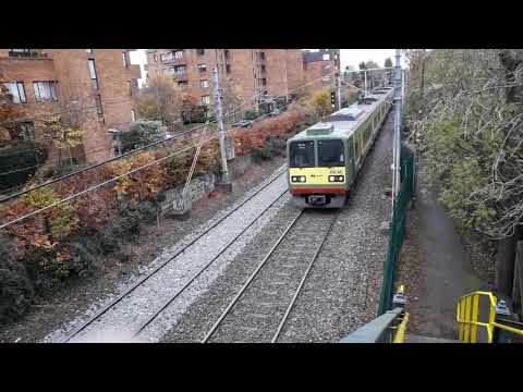 DART No 8636 departing Sydney Parade
