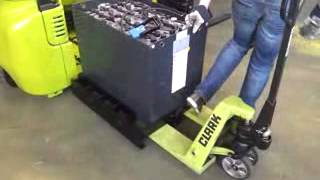 Changement batterie Chariot Electrique CLARK