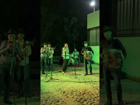 El Komander y bukanas de Culiacán - Sanguinarios del M1