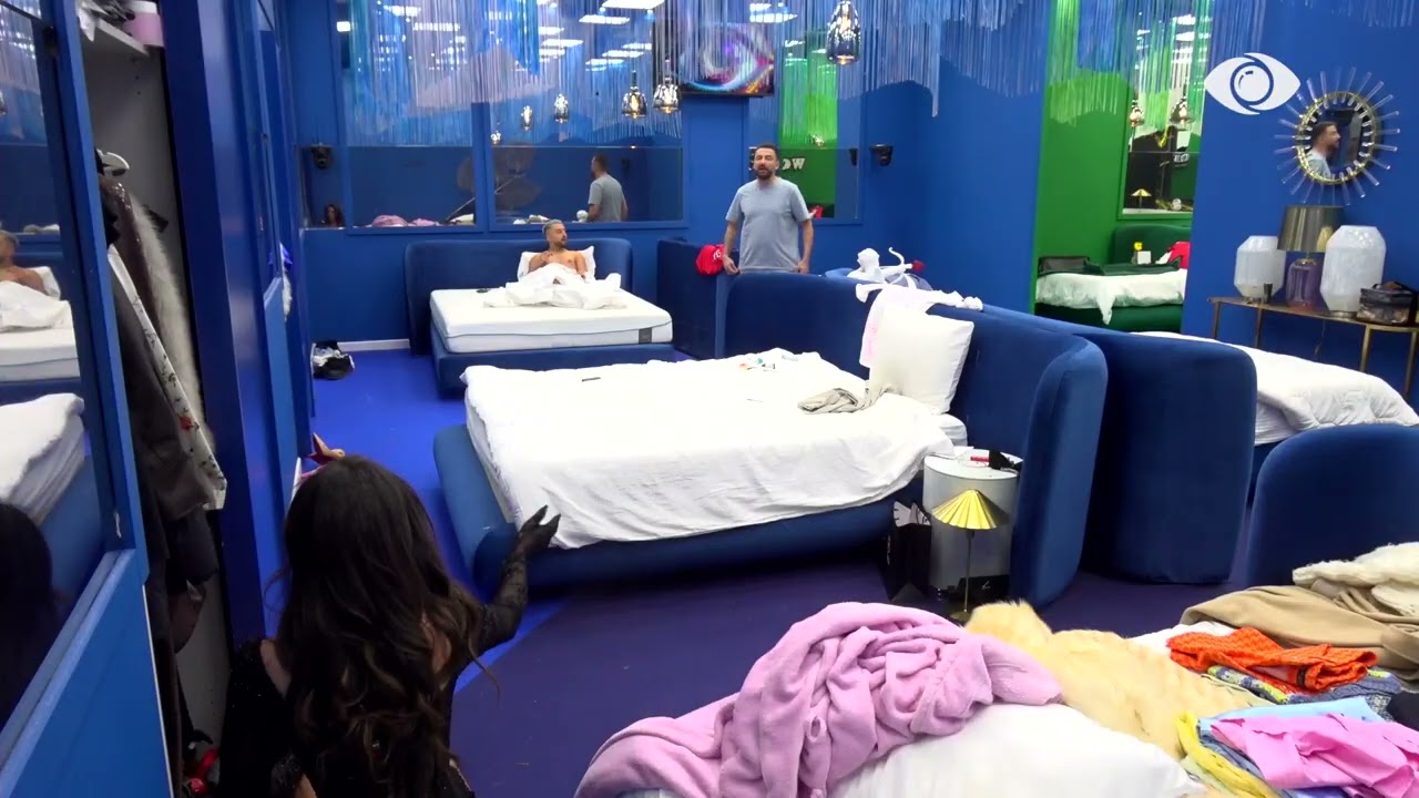 “O Kelly, të kanë harruar këtu…”/ Ola diskuton me banorin për nominimet