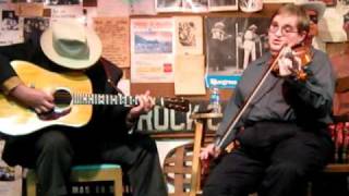David Peterson & Michael Cleveland perform Goodbye Old Pal