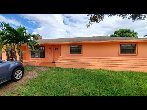 17811 SW 176 St, Miami, FL 33187