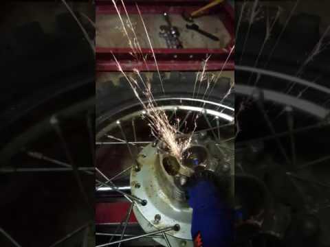 Wen rotary tool 2305 and Dremel cutting wheel EZ406 on...