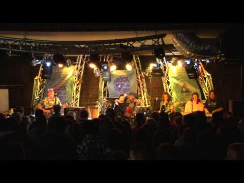 Rocksuli 2013 február 08 Roncs - Blue Jeans (Lana Del Ray) cover