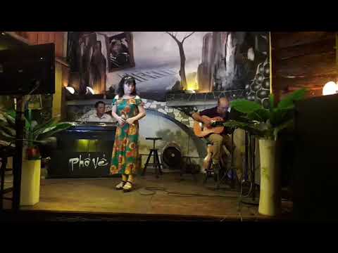 Thể hiện bởi Hoài Mỹ
