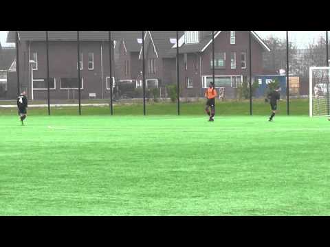 11 januari 2014 VV De Meern B2 - FC Almere B1 vr 2-1 Doelpunt Vinny, assist Jesse