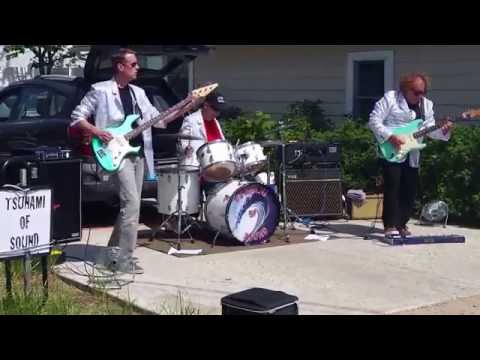 PIPELINE Tsunami Of Sound