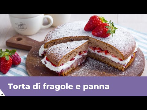 STRAWBERRY AND CREAM CAKE: Easy recipe!