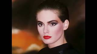 Robert Palmer - Addicted To Love (1985 Official Video)🎞️4K🎞️