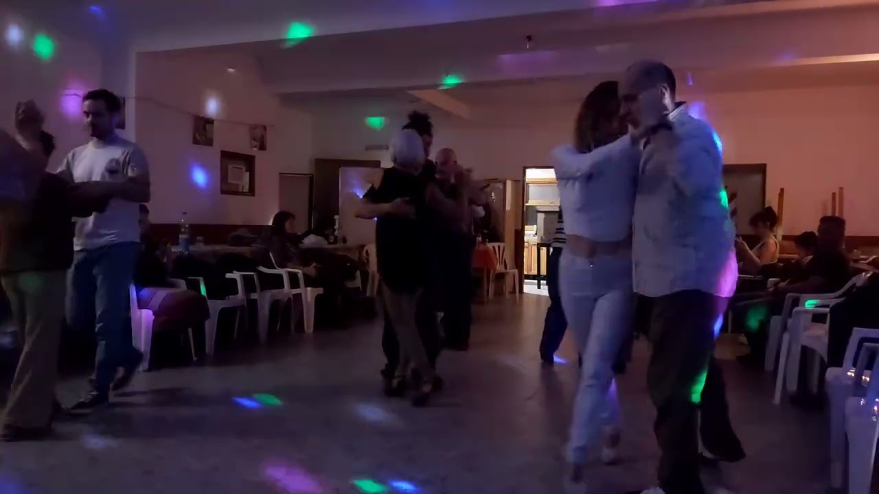 Sencillo y compadre, Troilo/Fiorentino🇦🇷 TDJ Aldo Orrego🎧 Abrazo Fueguino en Ushuaia ☃️17/05/23