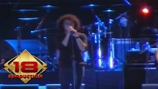 Download lagu NIDJI - Bila Aku Jatuh Cinta (Live Konser Bukittinggi 28 Maret 2008) mp3 Download lagu NIDJI - Bila Aku Jatuh Cinta (Live Konser Bukittinggi 28 Maret 2008) mp3