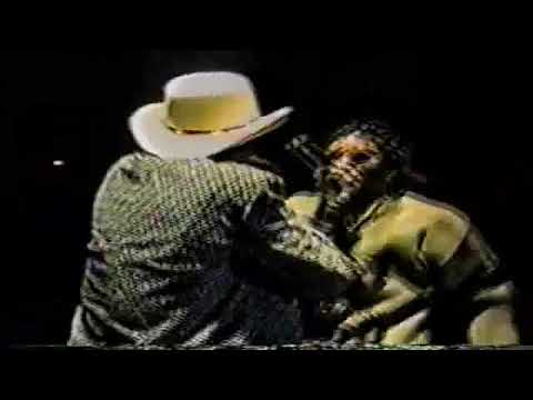 Baby Cham & Bounty Killer Saddle To The East 1998