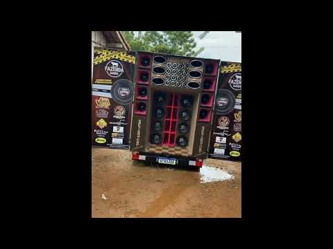 Carretinha prostituta , com alto falantes 7 driver 5k7 e módulos Taramps .