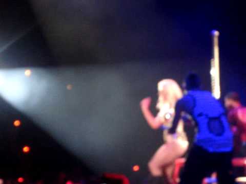 Britney Spears- Radar (Circus Tour Madison Square Garden)
