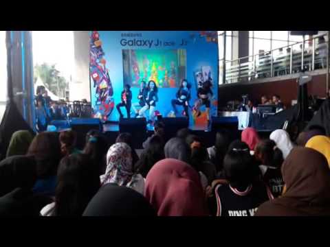 dance cover 4Minute CHILLEGOCHU-CRAZY+intro lean on | At Bogor Trade Mall 20160102