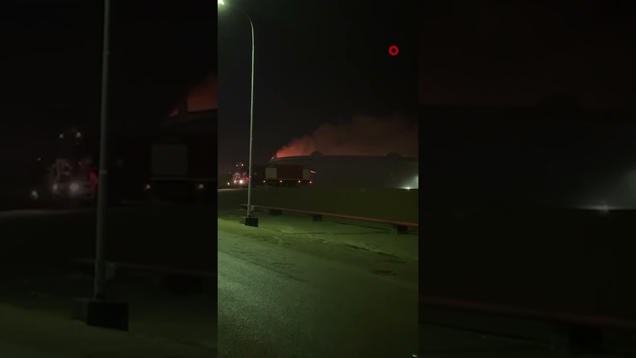 فيديو | حريق بمستودع نفط في محافظة البصرة