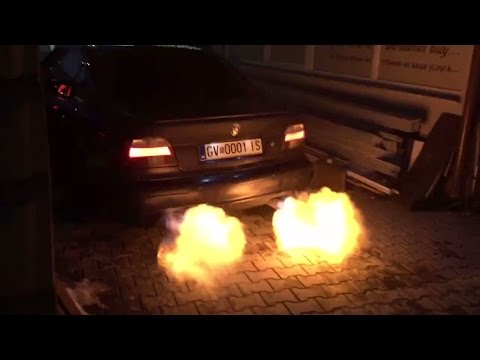 BMW E39 M5 Flaming Exhaust