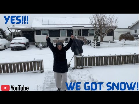 American in Sweden. We've got SNOW!