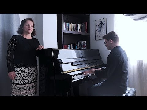 In ceasul cel mai greu (Cover)