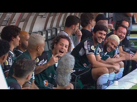 Guga singing during the broadcast of the Atlético-MG game HD 1080i (05/12/2021).