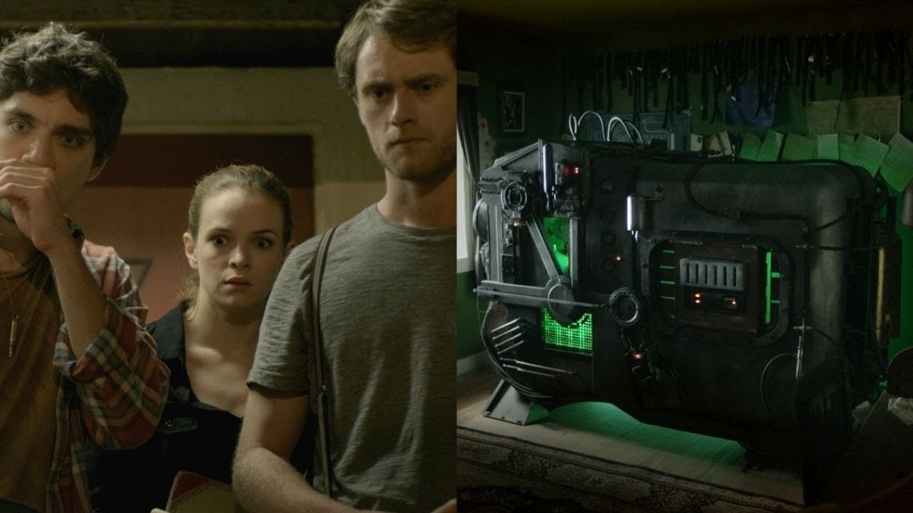 Eles Encontraram uma Câmera que Tira Fotos do Futuro e se Aproveitaram disso até que...