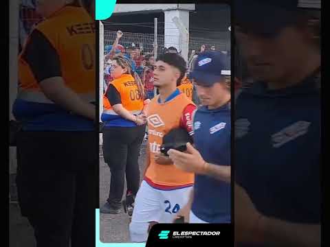 El reclamo de los hinchas de Nacional al plantel a la salida del Parque Artigas de Las Piedras