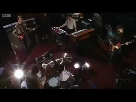 The Black Keys - Dead And Gone ( BBC Radio 1 Live Lounge Zane) Lowe 2012.avi