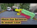 Truck Trailer Ini Bikin Macet Di Sitinjau Lauik Versi Miniatur Truk Kardus