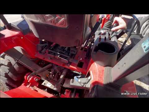 2023-12-09: Demonstrating Three-Point Hitch Lifting on Kubota B26