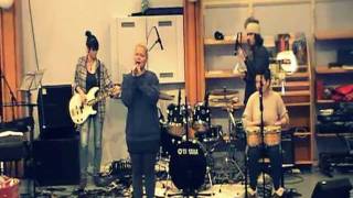 Anna Faroe - Over My Head (cover)