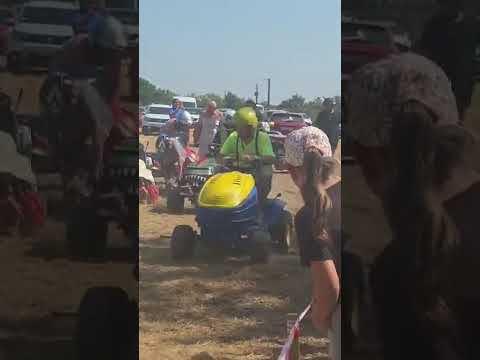 Courses de tracteurs tondeuses à Lentin le dimanche 02 Août 2026