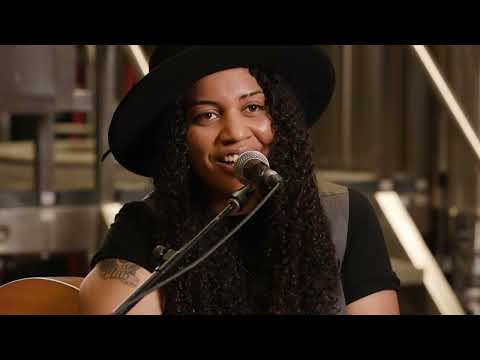 Back Porch Sessions: Whitney Mongé