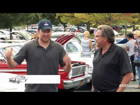 Sen. Kowall visits Bakers Sunday Car Cruise