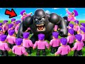100 PLAYERS Vs 1 GORILLA In ROBLOX FUNNY MOMENTS