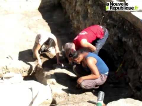 VIDEO NR  Loches   Des fouilles à la cité royale
