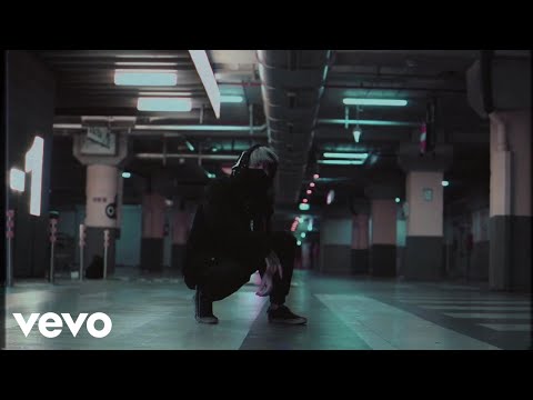 Becko - Witchblades (feat. Prymus) [Official Music Video]