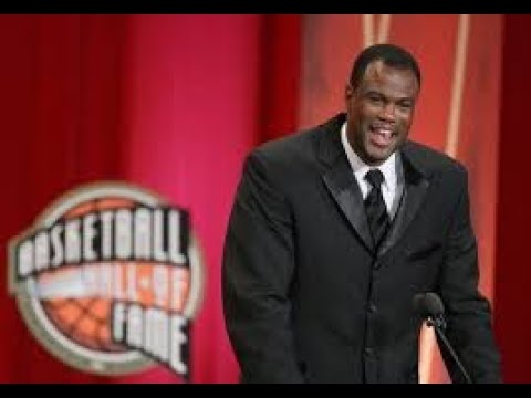 David Robinson questions the way Michael Jordan acted after his first ring