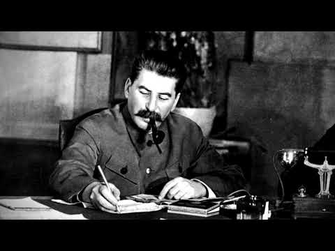 В коммунизм великий Сталин нас ведёт (To Communism The Great Stalin Leads Us) - Soviet Song