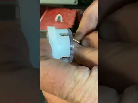 Wire It Up! 24V Trolling Motor Plug Install #shorts