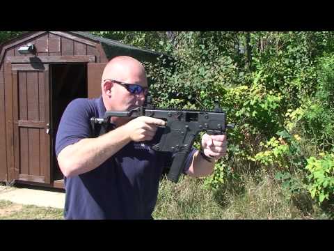 CWFirearms Demos a Kriss Vector to Law enforcement officers at a range