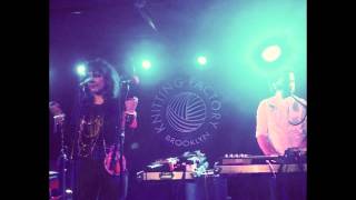 The Beach - Niki &amp; the Dove (2011-03-18 - Stockholm)