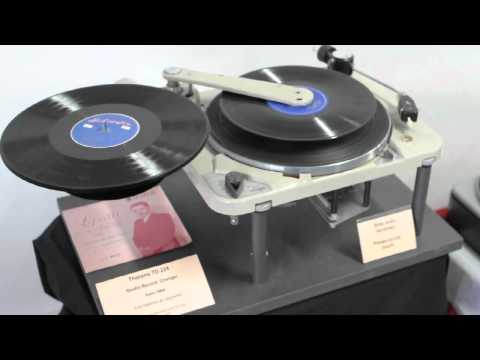 Thorens TD224 Studio Record Changer from 1964 in action