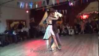 LUCILA BARDACH y MARCELO LAVERGATA Bailando EL TANGO ES EL TANGO en GNC La Practica de Tango