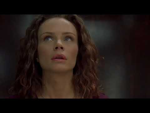 Collateral Damage 2002 Gordan Prevents an office bombing scene