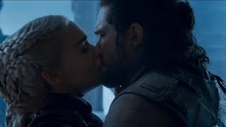 Daenerys ALL HOT KISSES Compilation\Emilia Clarke