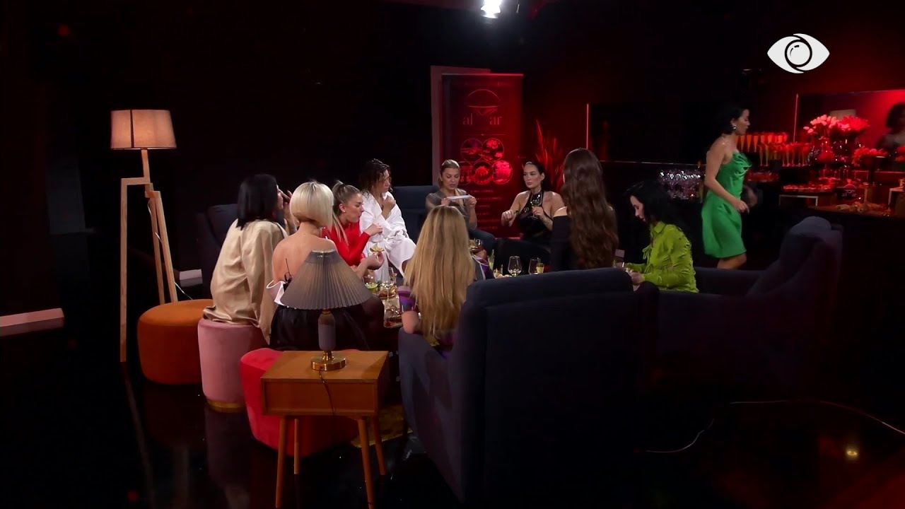 A kam urinuar në pishinë? Diskutim mes vajzave gjatë darkës - Big Brother Albania VIP 3