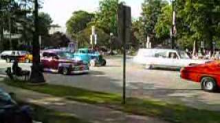 preview picture of video 'Classic Car Parade: Marshall, Michigan, 2008'